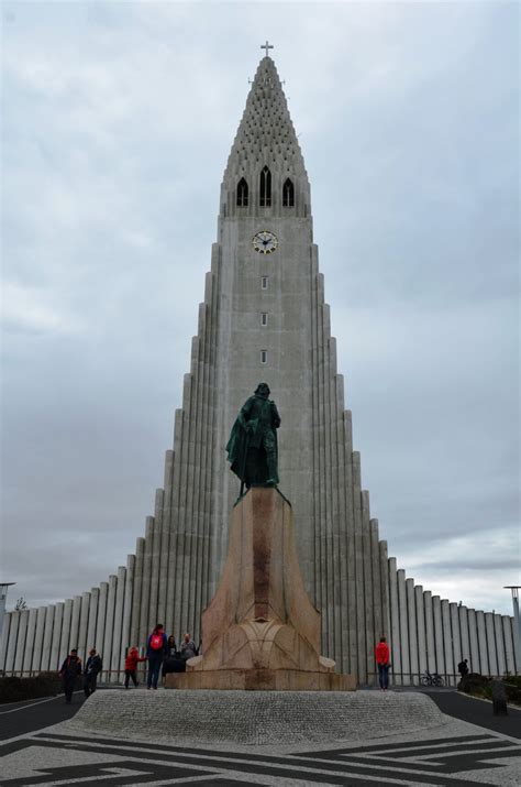 Hallgrímskirkja: a beautiful church in Iceland - KarsTravels