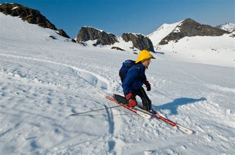 Backcountry Skiing and Ski Touring Guides - Norway | Explore-Share