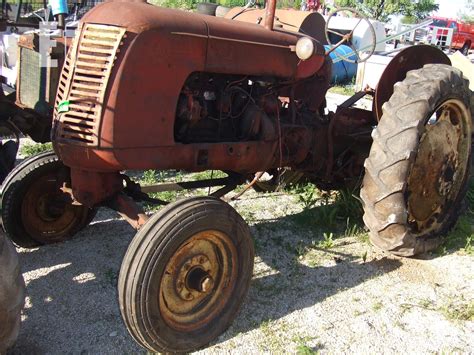 EquipmentFacts.com | VINTAGE PARTS TRACTOR Online Auctions