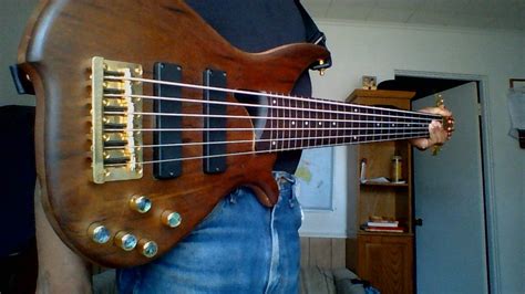 34 Inch Scale And Shorter 6 String Basses