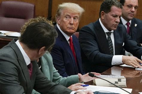 口止め料疑惑 トランプ氏、34件無罪主張 裁判所出廷 検察「犯罪隠し、記録改ざん」 毎日新聞