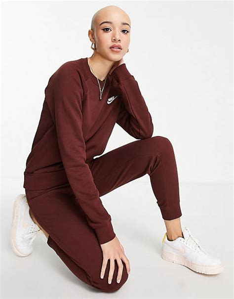 Nike Essential Fleece Tracksuit In Burgundy Asos