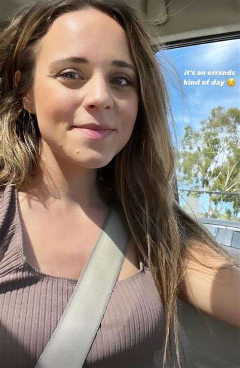 Jinger Duggar Shows Off Her Curves In Tight Dress For Car Selfie As She Continues To Fight Dad