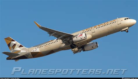 A6 AED Etihad Airways Airbus A321 231 WL Photo By Furkan Borakazi ID