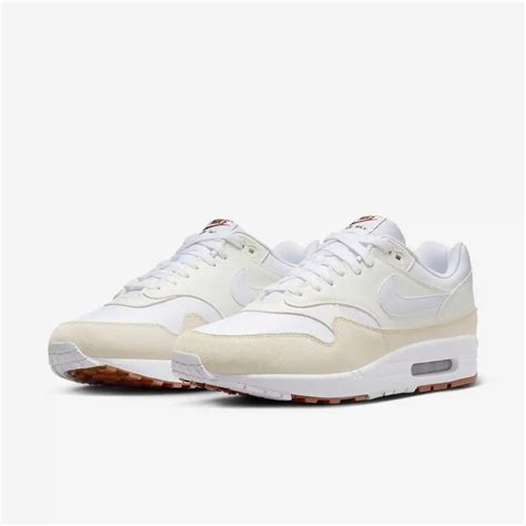 La Nike Air Max Sc Sail Une Sneaker Intemporelle Pour Les