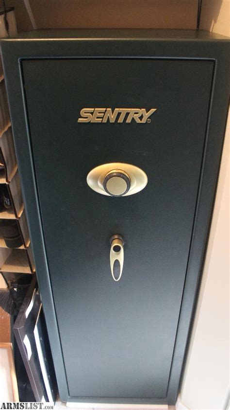 ARMSLIST - For Sale: Sentry gun safe