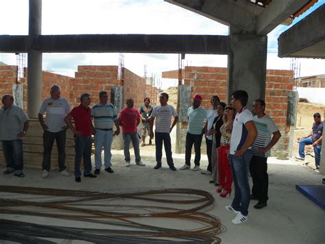 Imprensa Oficial Prefeito Evilásio visita obras em andamento