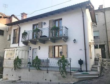 Casa Bifamiliare Trifamiliare In Vendita In Via Chiera Di Vasco A