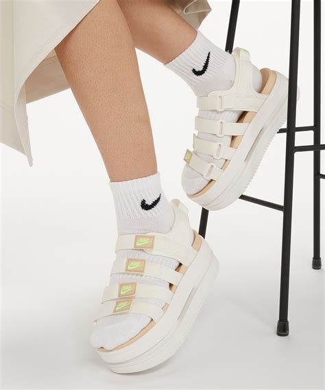 Nike Platform Slipper Sandal