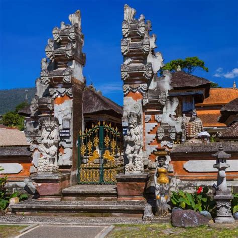 Pura Ulun Danu Beratan Tempelkomplex Eine Bali Walking Tour GetYourGuide