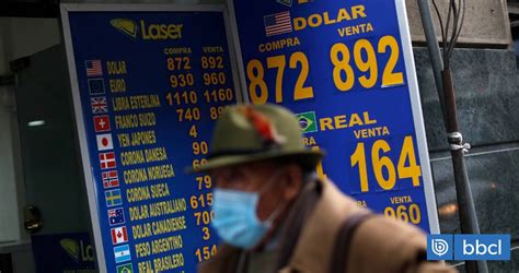 Dólar Sigue En Caída Libre Baja Al Menos 10 Durante Su Apertura Y