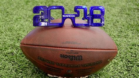 Ravens Giving Fans 2018 Glasses Before Sunday's Game