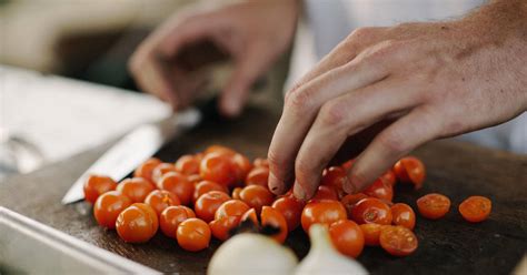 Kitchen Helper Job Description