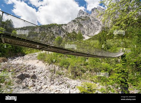 Suspension Bridge Suspension Bridges Stock Photo Alamy