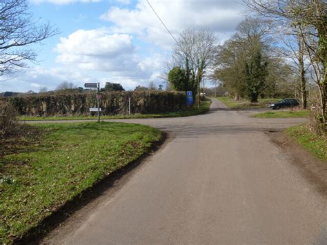 A Walk Around Bromham 52 © Michael Dibb Cc By Sa20 Geograph