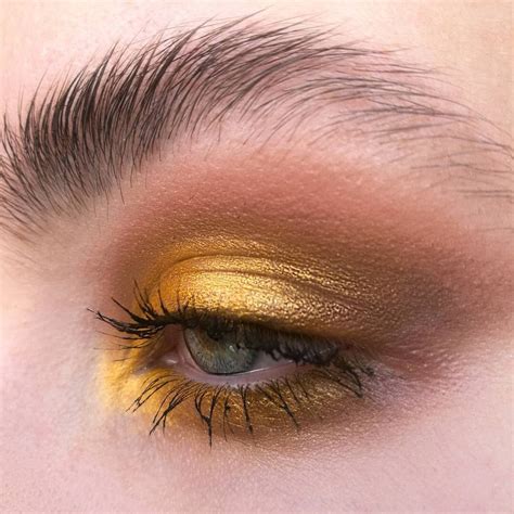 Pin By V On Cool Makeup Yellow Makeup Golden Makeup Makeup Art