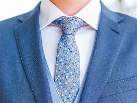 How to Tie a Tie: 6 Easy Tie Knots