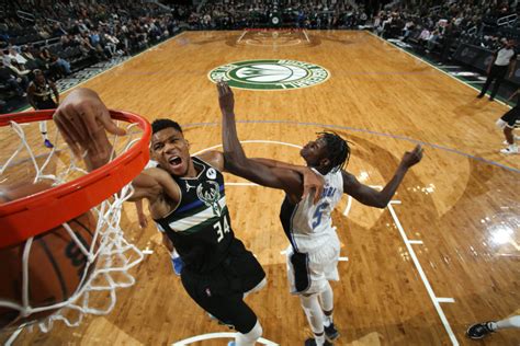 Giannis Luce Y Bucks Superan A Magic