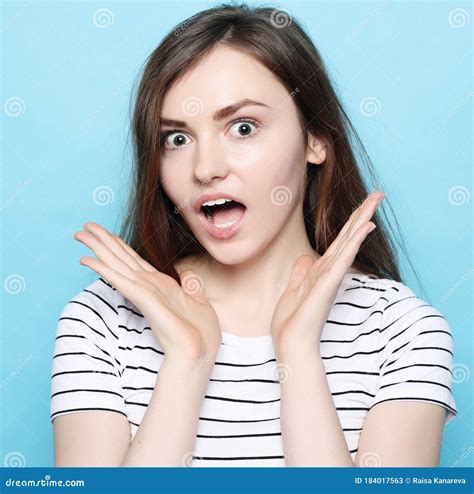 Confused Young Casual Girl Shrugging Shoulders Stock Image Image Of