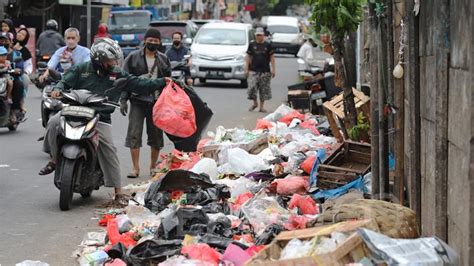 Akibat Membuang Sampah Sembarangan Kampus Edu Indonesia