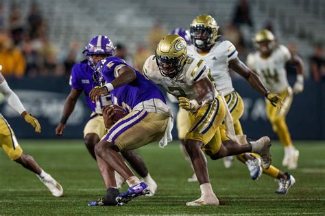 Inside The Chart A Season To Savor Football Georgia Tech Yellow