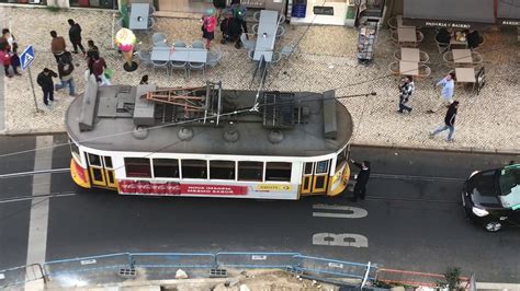 Lisbon Tram Switching From Trolley Pole To Pantograph Youtube