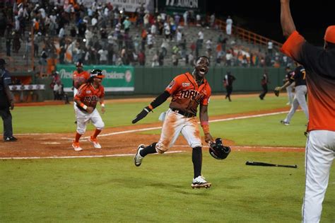 Ronny Simon Es El MVP De LIDOM Pio Deportes