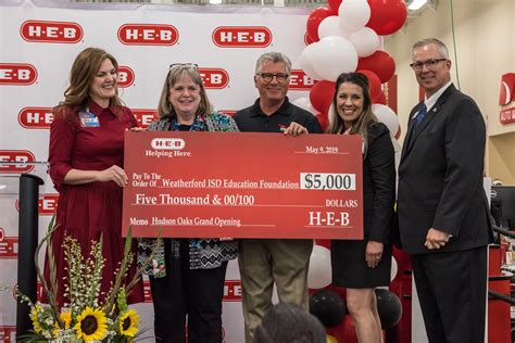 H-E-B opens Hudson Oaks store expanding commitment to North Texas - H-E-B Newsroom