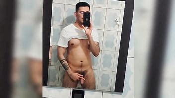 Me voy al baño a jalarme mi vergota lechera Chupame el semen ahora mismo XVIDEOS