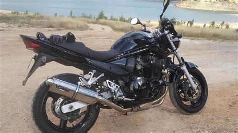 Alquiler de Moto Suzuki GSF 650 BANDIT Naked València Barato Momoven