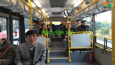 Xe bus đi Làng văn hóa chỉ với 9.000đ/người