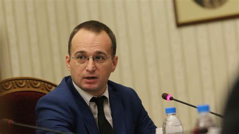 Председателят на партия МИР Симеон Славчев обяви, че е получавал ...