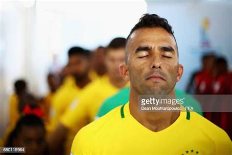 Tahiti V Brazil Fifa Beach Soccer World Cup Bahamas 2017 Photos And Premium High Res Pictures