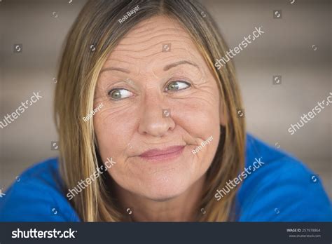 Portrait Attractive Mature Woman Shy Insecure 스톡 사진 257978864