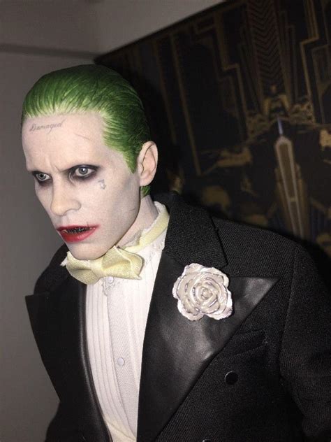 Hot Toys Joker Suicide Squad Tuxedo Version