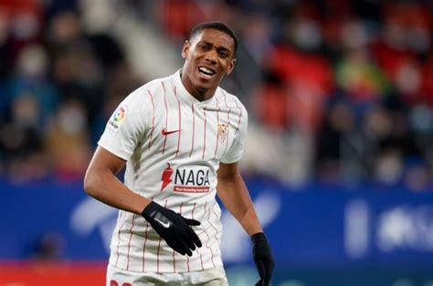 Saat Lagi On Fire Di Sevilla Anthony Martial Cedera