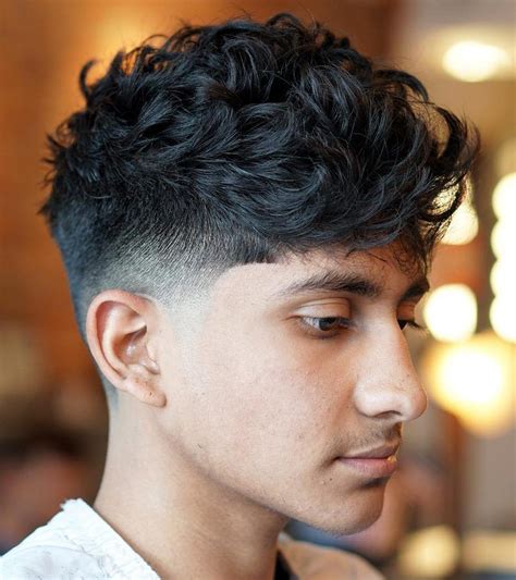 22 Models 2022 Curly Hair Trends Charndiplee