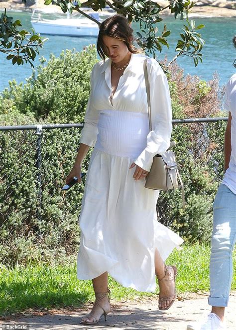 Pregnant Jesinta Franklin Goes Glam For Ripples Lunch In Sydney S Scorching Heatwave Daily