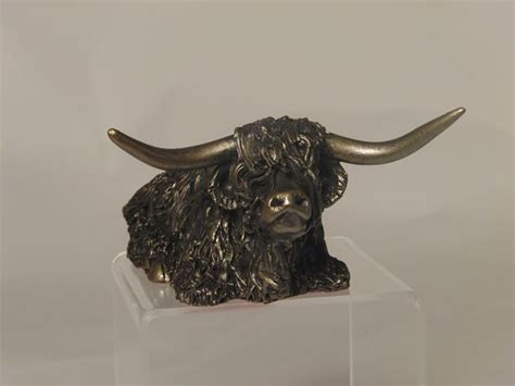 Highland Bull Sitting Medium Veronica Ballan Frith Cold Cast Bronze