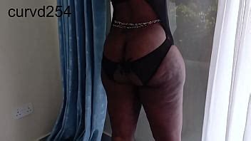 Je n ai pas pu résister à l envie de baiser ma femme de chambre dans cette lingerie XVIDEOS
