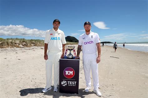 Tim Southee And Ben Stokes On The Beach With The Test Series Trophy