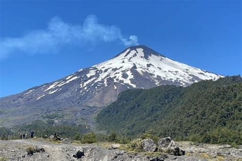 Incrementa nivel de alerta del volcán Villarica en Chile