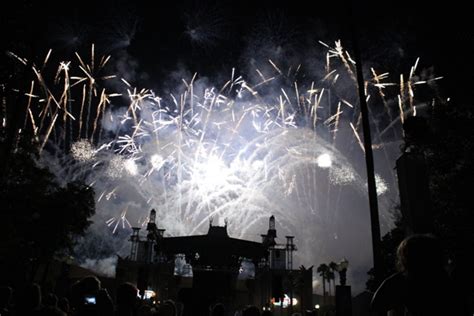 Frozen Fireworks Spectacular Frozen Summer Fun Hollywood Studios ...