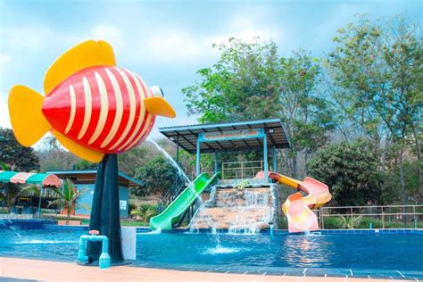 Land Breeze Resort And Hotel Package 4 คน Tickettail