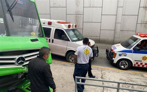 Choques En Avenida L Zaro C Rdenas Interbus Involucrado En Dos