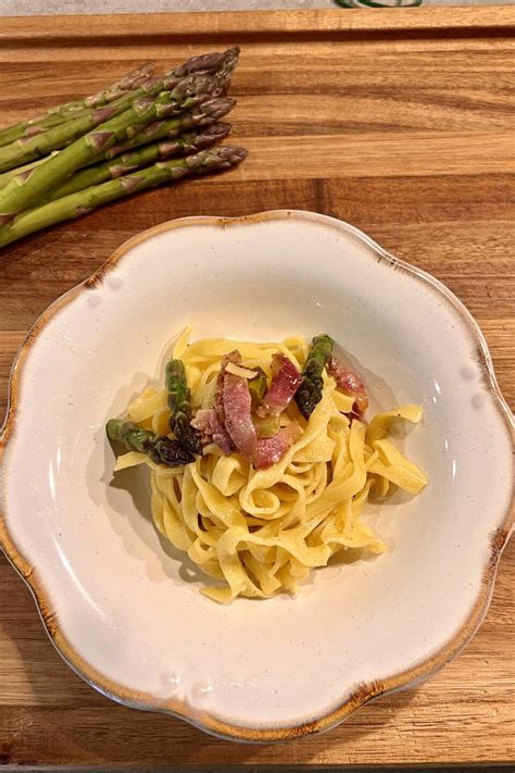 Tagliatelle Agli Asparagi Con Guanciale Blog Di Lacheffamiranda