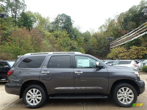 Magnetic Gray Metallic 2018 Toyota Sequoia Platinum 4x4 Exterior Photo