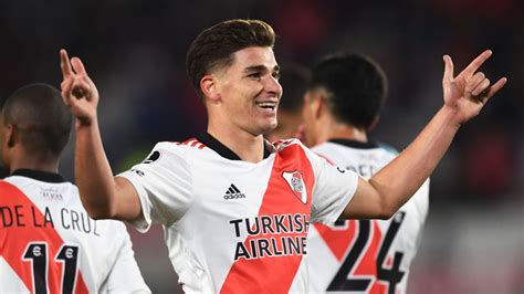 Julián Álvarez Entre River Manchester City Y Barcelona