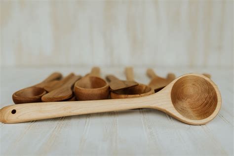 16 Inch Maple Round Spoon With Bees Oil Finish Holland Bowl Mill