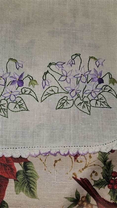 Vtg Embroidered Flowers Dresser Scarf Table Runner With Crochet Edges